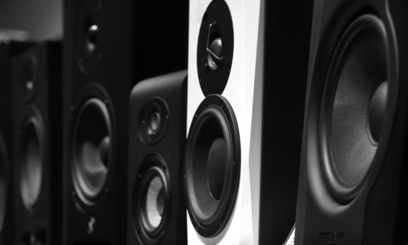 Choose The Right Type of Speakers