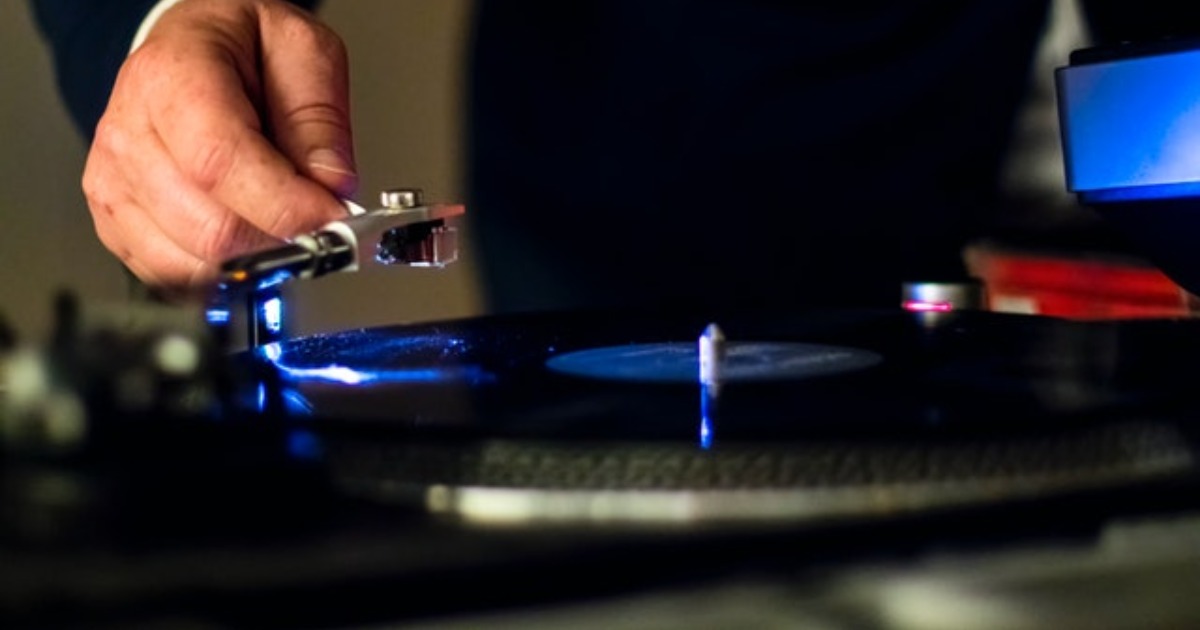 A Detailed Guide On How to Adjust Anti-skate on Turntable